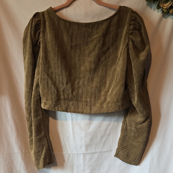Zara XL Green Buttoned Crop Blouse With Gold Button Closure - Picture 8 of 8